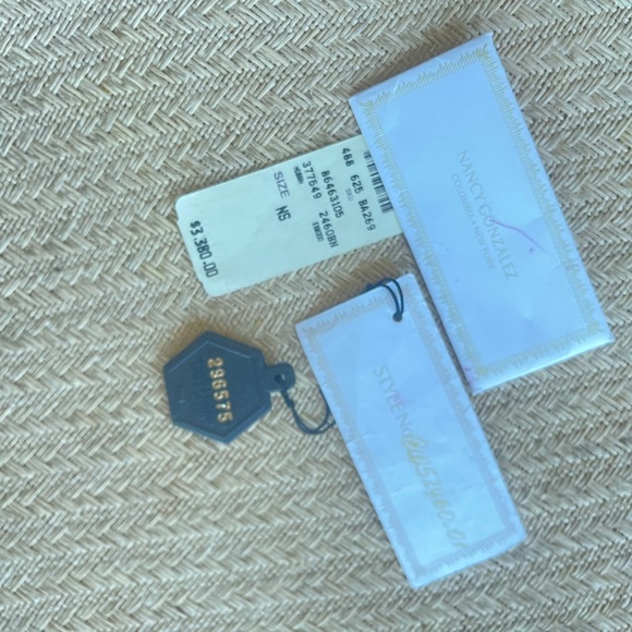 Nancy Gonzalez tote bag - Picture 3 of 8